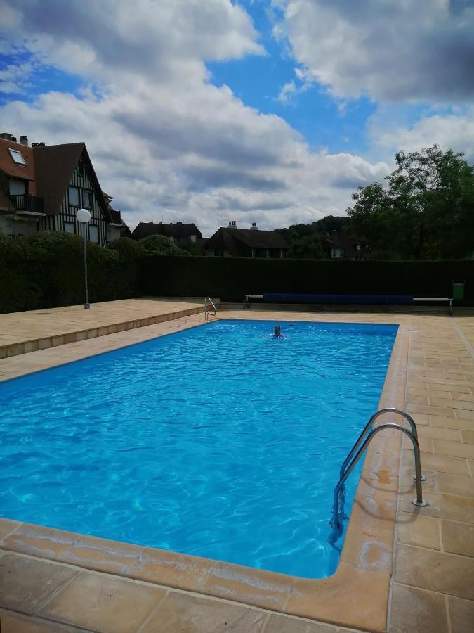 L'Escale A Deauville Eksteriør bilde
